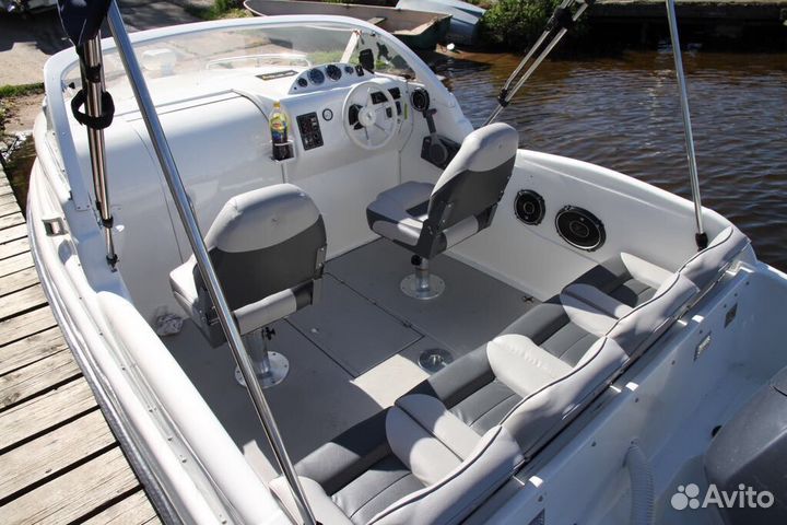 Аренда катера, прогулки на катере