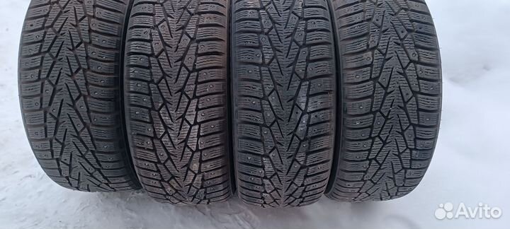 Nokian Tyres Hakkapeliitta 7 215/45 R17
