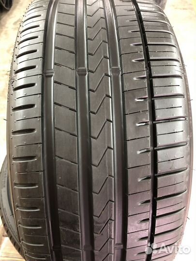 Falken Azenis FK-510 215/35 R19 85Y