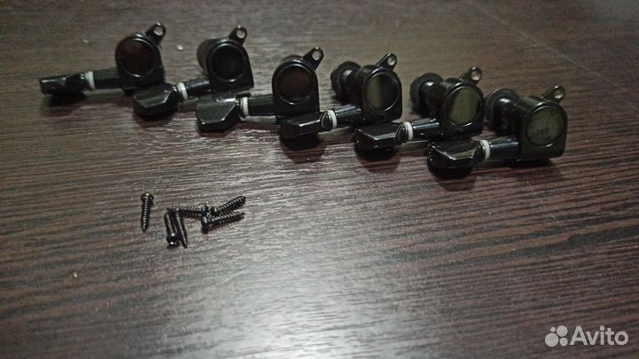 Колки гитарные 6 в линию чëрные