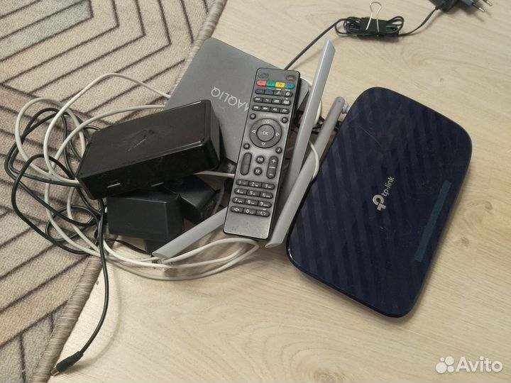 TV приставка, роутер