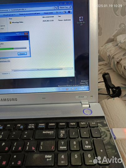 Ноутбук Samsung rv520