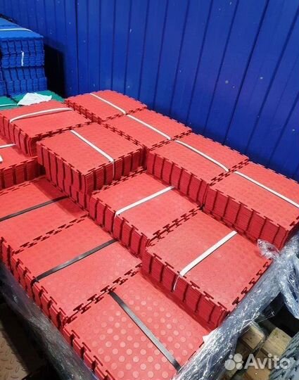 Модульная пвх плитка в автосервис / сто