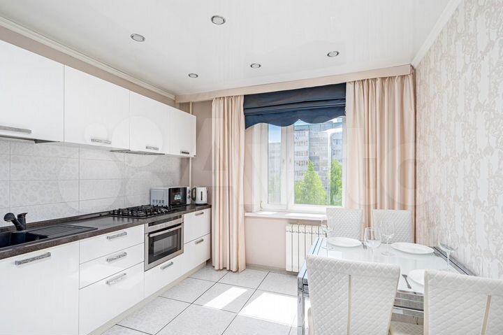 2-к. квартира, 64 м², 5/9 эт.