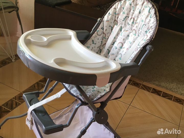 Детский стульчик для кормления