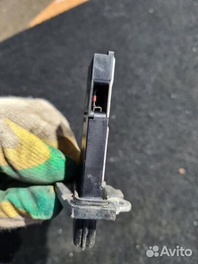 Датчик массового расхода воздуха Nissan Juke F15