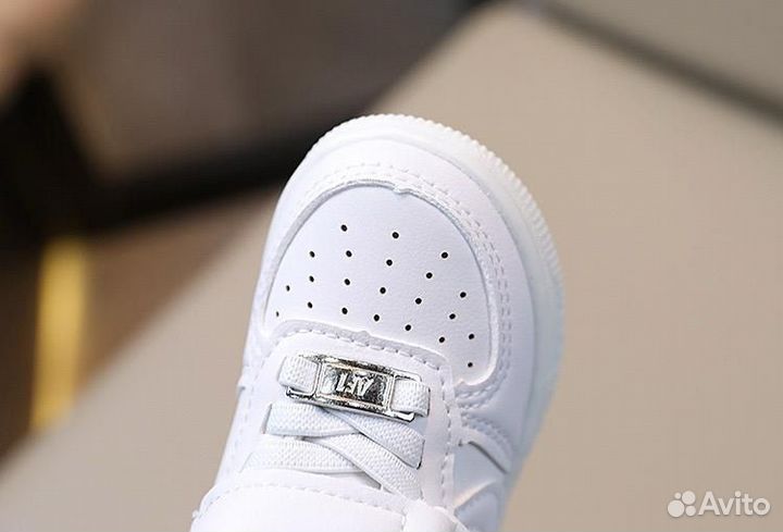 Новые детские кроссовки/кеды 26р