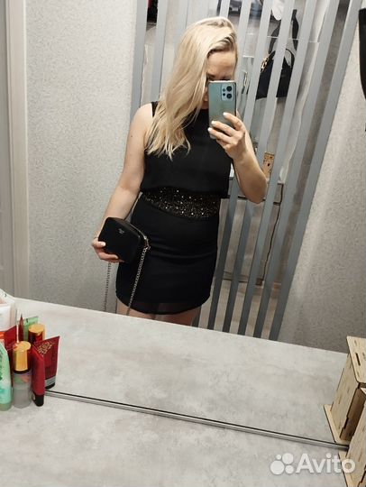 Платье нарядное 42 размер