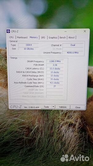 Материнская плата с процессором и памятью