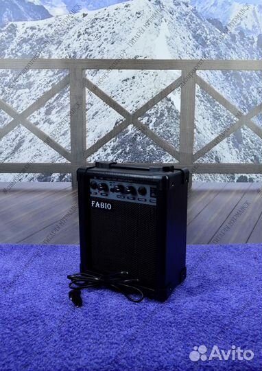 Электрогитара и комбик 10W (новые) + аксессуары