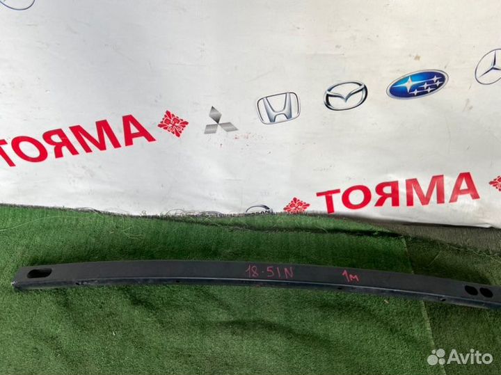 Усилитель бампера передний Nissan Sunny B15