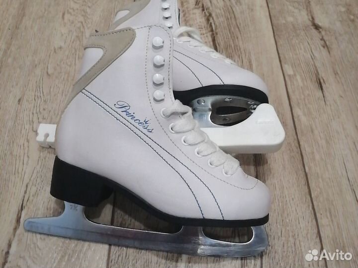 Коньки фигурные