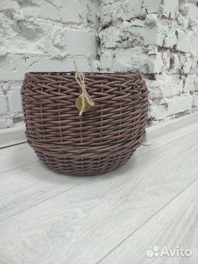 Кашпо из полиротанга