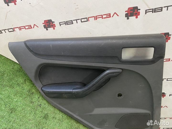 Обшивка задней левой двери Ford Focus 2