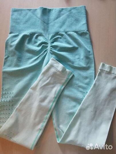 Костюм для занятий фитнессом/йогой