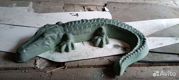 Крокодил из бетона