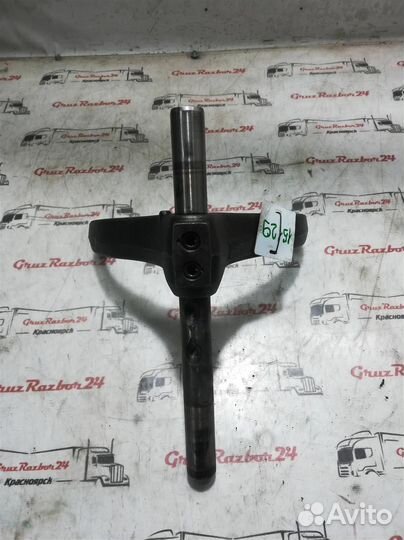 Вилка включения передачи в сборе с валом Volvo 16