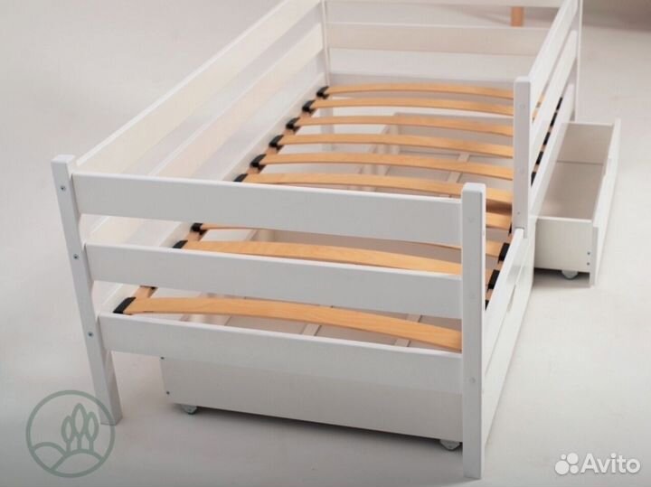 Односпальная детская кровать в наличии