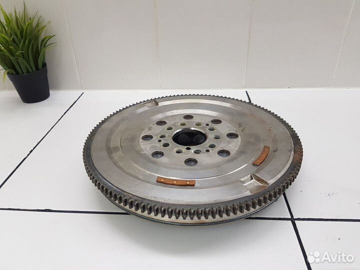 Маховик двигателя (Geely Coolray)