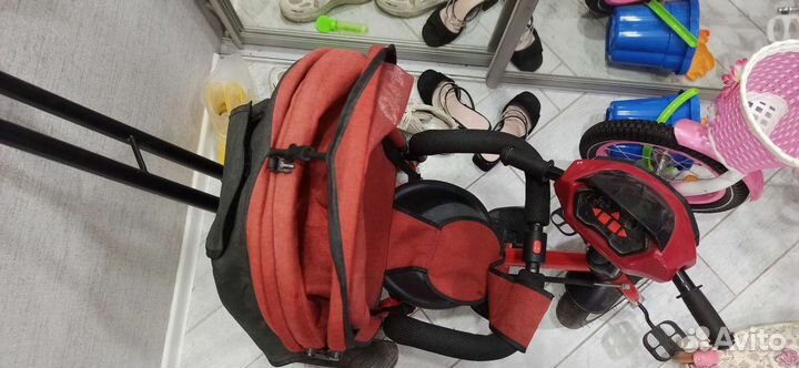 Трехколесный велосипед с родительской ручкой