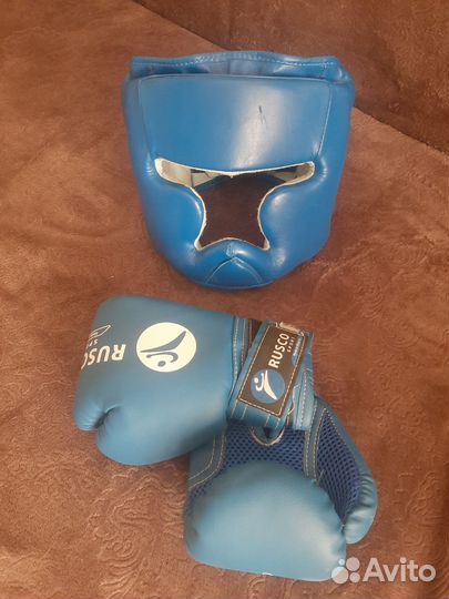 Детский шлем и перчатки для мма