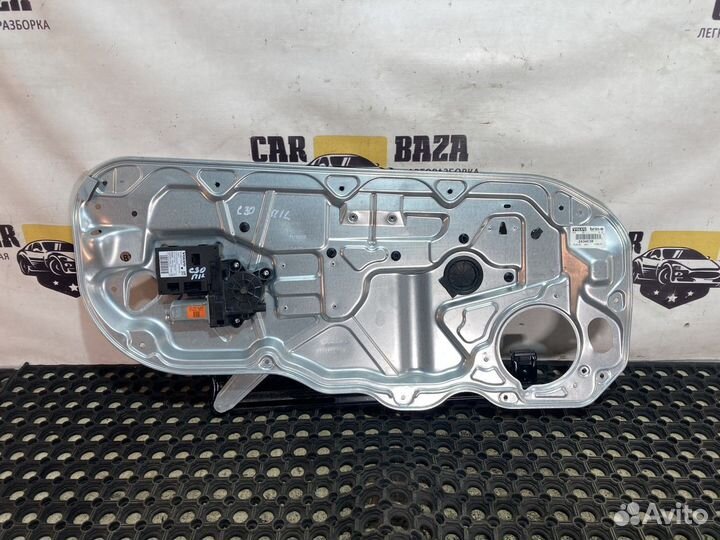 Стеклоподъемник передний левый L Volvo C30