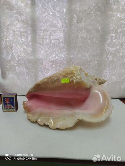 Фаянсовая композиция на морскую тему и гигантская