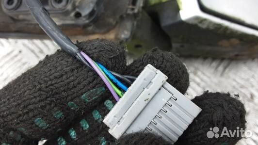 Зеркало наружное правое nissan primera P12 (UML20J