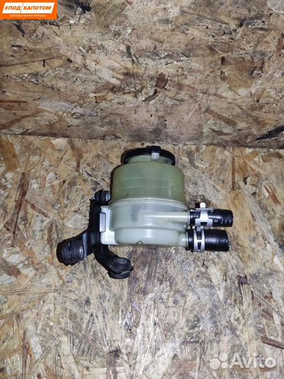 Бачок гидроусилителя Toyota Camry XV40