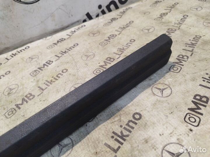 Накладка порога передняя левая Mercedes E-Class