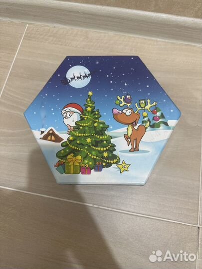 Наборм елочных шаров