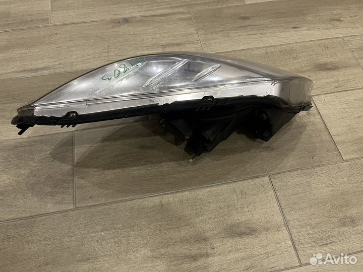 Фара левая renault sandero 1