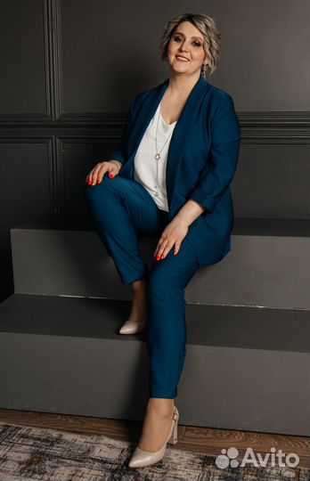 Ведущая на праздник