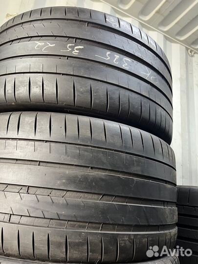 Michelin Pilot Sport 4 S 325/35 R22 Y