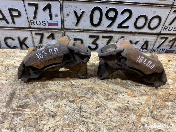 Суппорт передний Chevrolet Niva