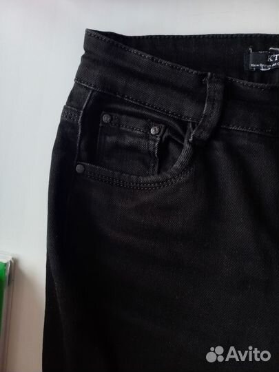 Джинсы чёрные, трубы, широкие