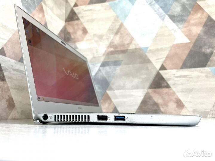 Нооутбук Sony Vaio/Core i3/8гб ram