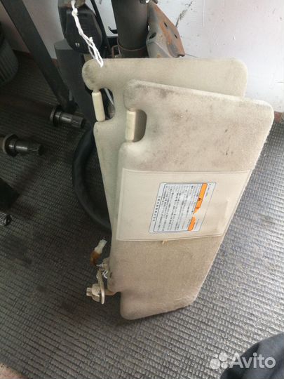 Козырек Nissan Teana J31