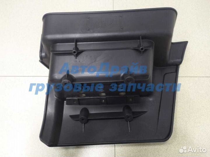 Подножка правая Ивеко Стралис Траккер