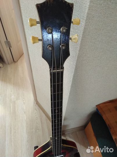 Бас гитара Kremona Kazanlik Bulgarsca 70-ых г