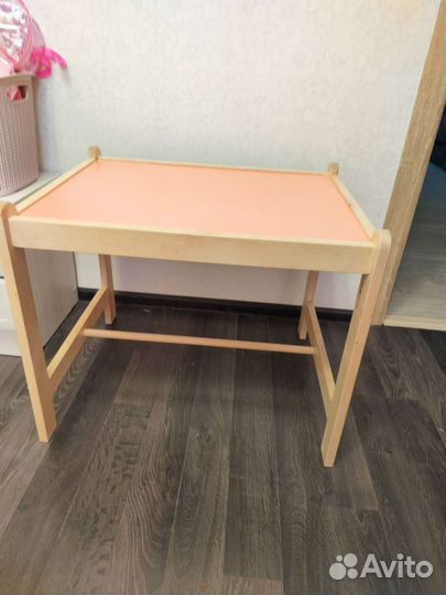 Стол и стул