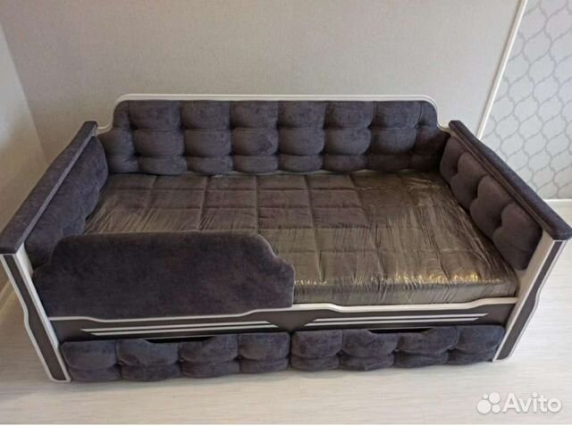 Диван кровать новая с матрасом