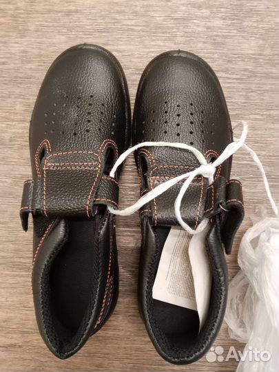 Сандалии рабочие