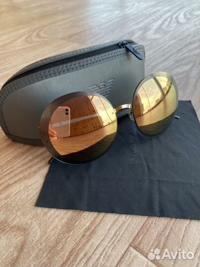 Солнечные очки женские emporio armani