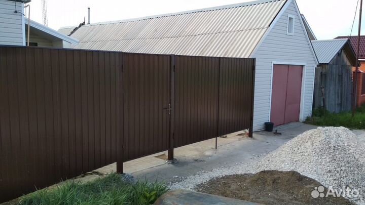 Заборы из профнастила
