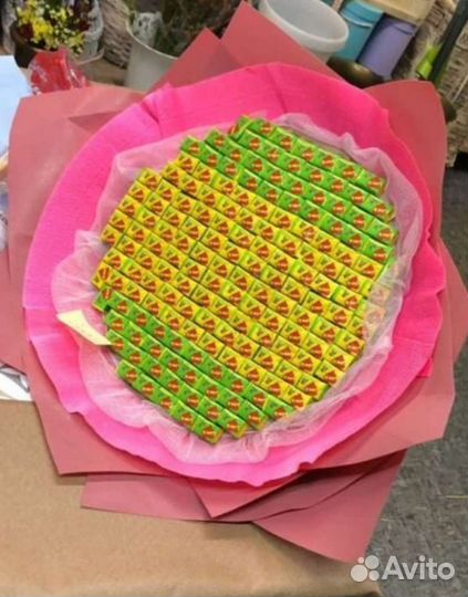 Букет из love is