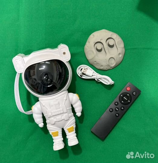 Ночник астронавт