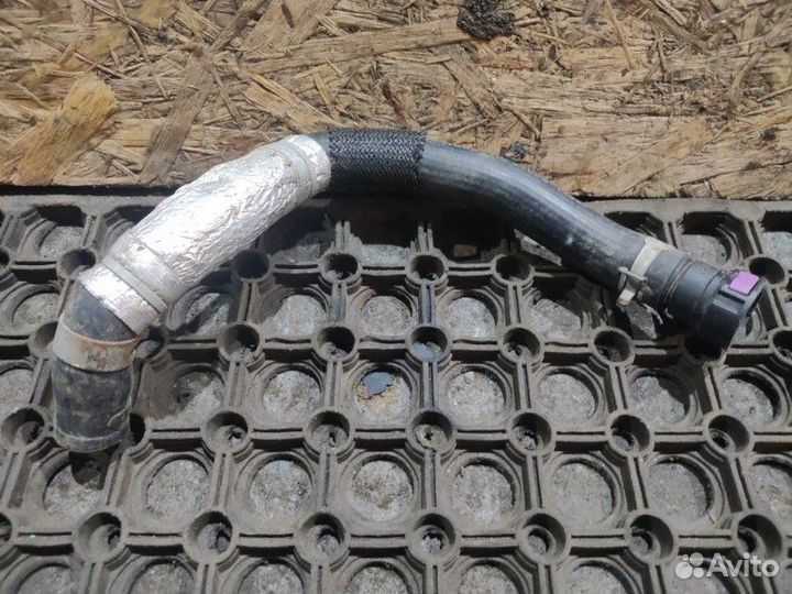 Патрубок системы охлаждения Genesis G70 седан G4KL