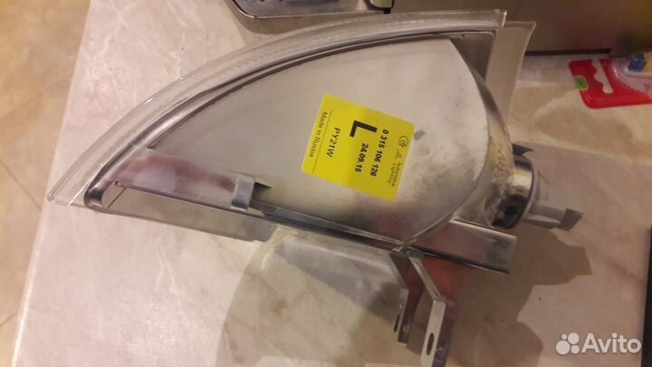 Поворотник ваз 2110