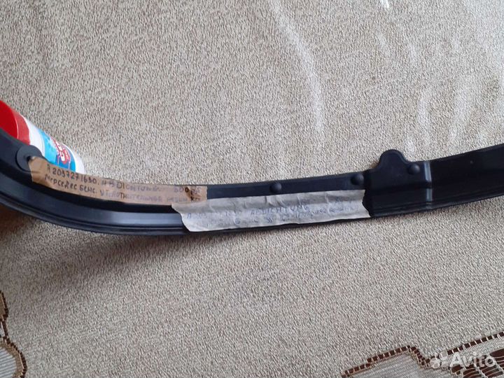 Уплотнительная резинка на автомобиль